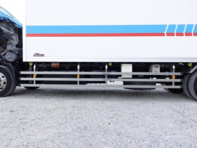 MITSUBISHI FUSOU FIGHTER 2012 Image 31