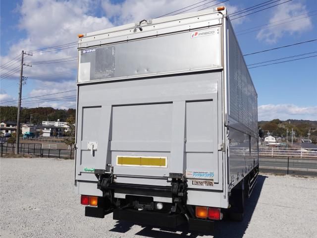 MITSUBISHI FUSOU FIGHTER 2006 Image 31