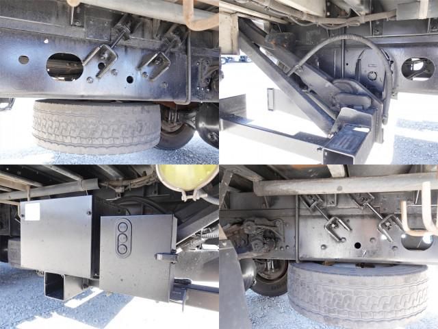 MITSUBISHI FUSOU FIGHTER 2006 Image 31