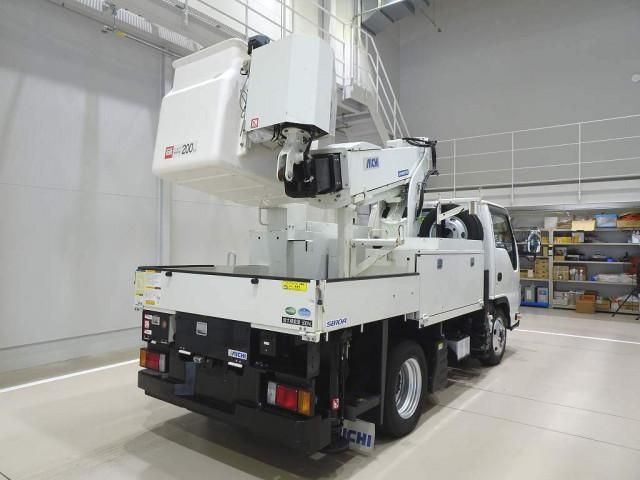 ISUZU ELF 2017 Image 31