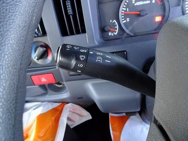 ISUZU ELF 2017 Image 31