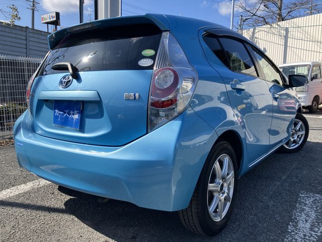 TOYOTA AQUA 2013 Image 31