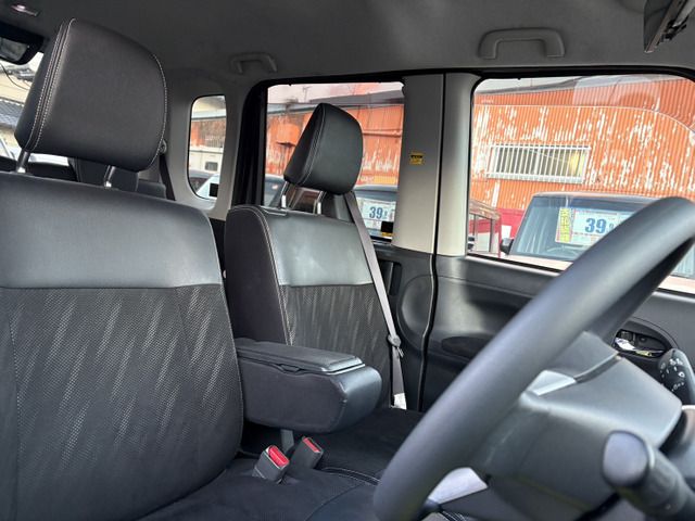 DAIHATSU TANTO CUSTOM 2015 Image 31