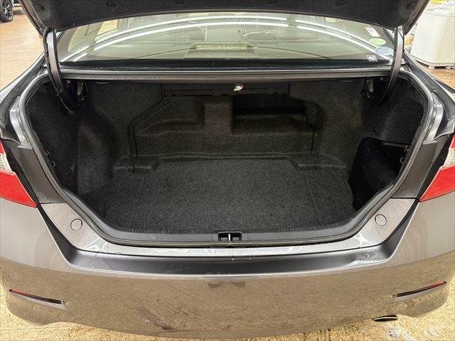 TOYOTA CAMRY HYBRID 2012 Image 31