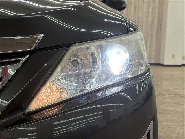 TOYOTA CAMRY HYBRID 2012 Image 31