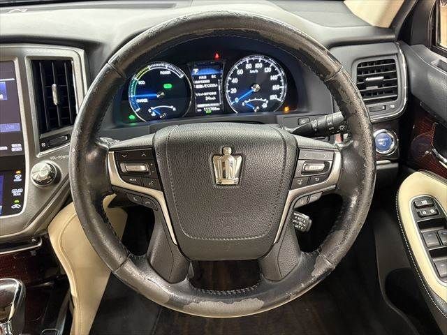 TOYOTA CROWN SEDAN HYBRID 2016 Image 31