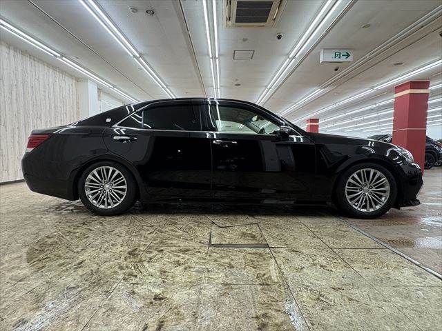 TOYOTA CROWN SEDAN HYBRID 2016 Image 31