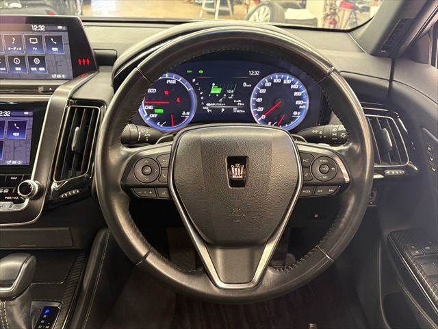 TOYOTA CROWN SEDAN HYBRID 2019 Image 31