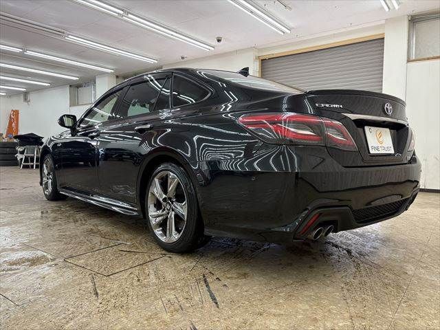 TOYOTA CROWN SEDAN HYBRID 2019 Image 31