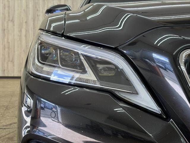 TOYOTA CROWN SEDAN HYBRID 2019 Image 31