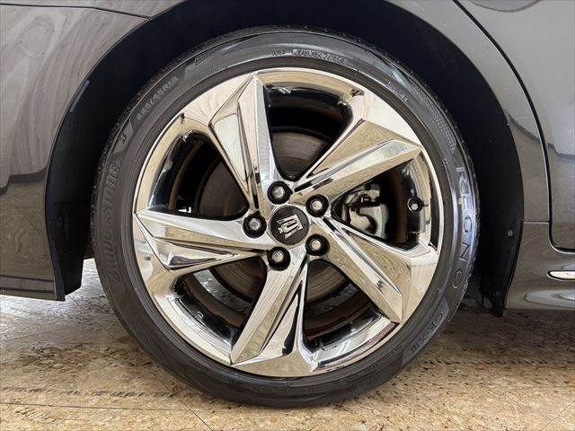 TOYOTA CROWN SEDAN HYBRID 2019 Image 31