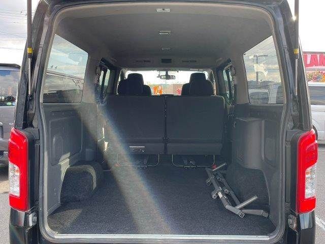 NISSAN NV350 CARAVAN 2017 Image 31