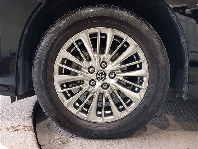 TOYOTA ALPHARD HYBRID 4WD 2018 Image 31