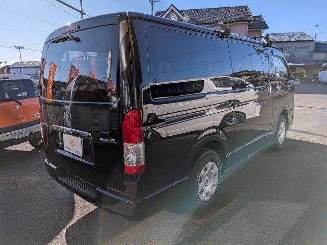 TOYOTA REGIUSACE VAN 2WD 2018 Image 31