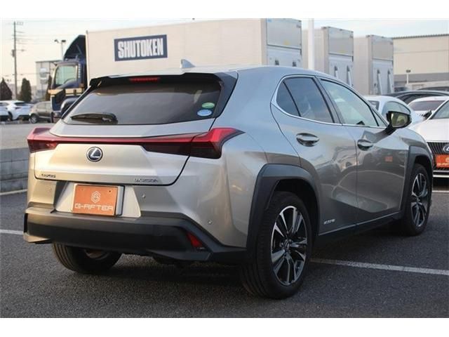 TOYOTA LEXUS UX250H AWD 2019 Image 31
