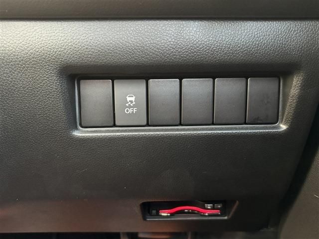 SUZUKI SWIFT 2021 Image 31