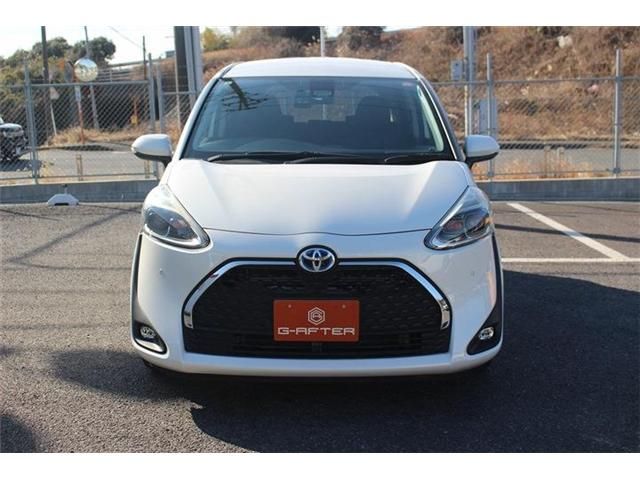 TOYOTA SIENTA HYBRID 2019 Image 31