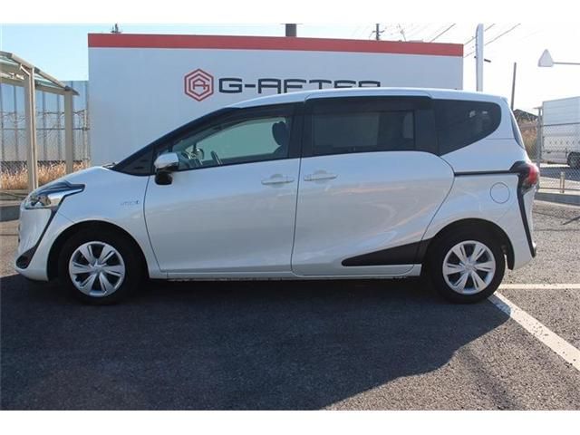 TOYOTA SIENTA HYBRID 2019 Image 31