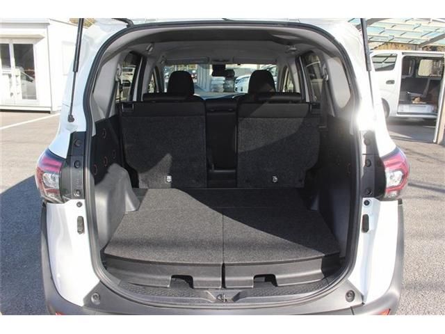 TOYOTA SIENTA HYBRID 2019 Image 31