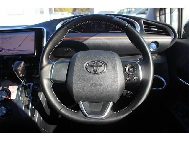 TOYOTA SIENTA HYBRID 2019 Image 31