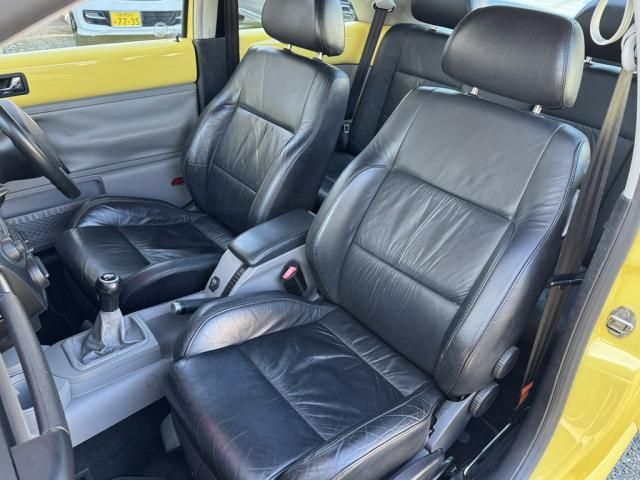 VOLKSWAGEN BEETLE 2003 Image 31