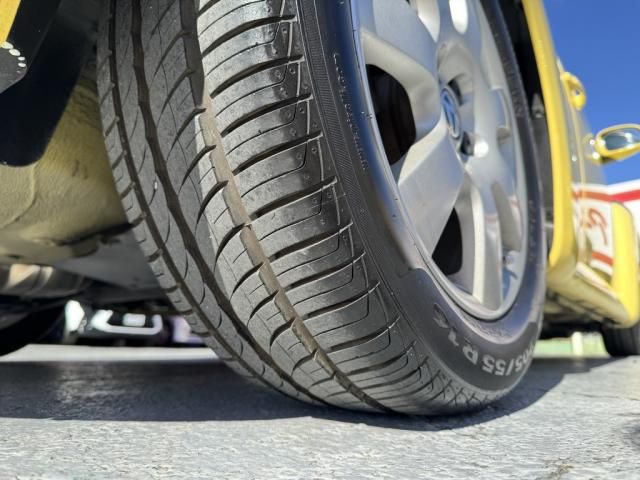 VOLKSWAGEN BEETLE 2003 Image 31