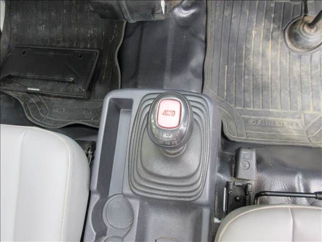 SUBARU SAMBAR TRUCK 4WD 2010 Image 31