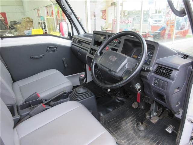SUBARU SAMBAR TRUCK 4WD 2010 Image 31