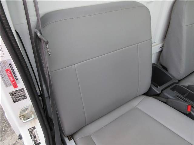 SUBARU SAMBAR TRUCK 4WD 2010 Image 31