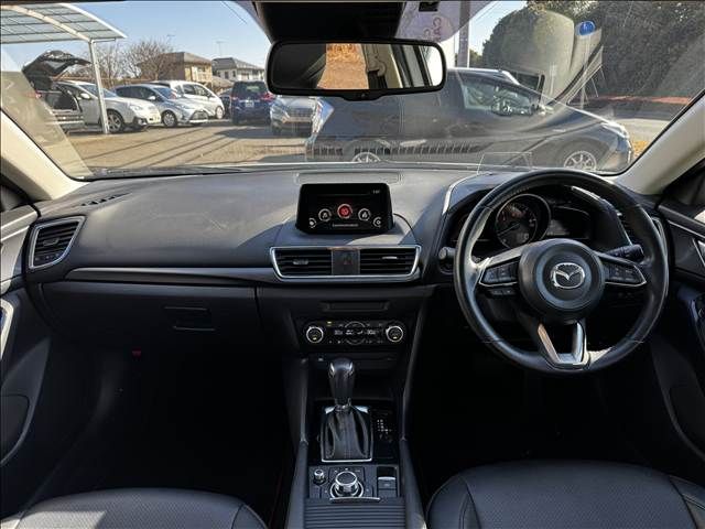 MAZDA AXELA SEDAN 2016 Image 31