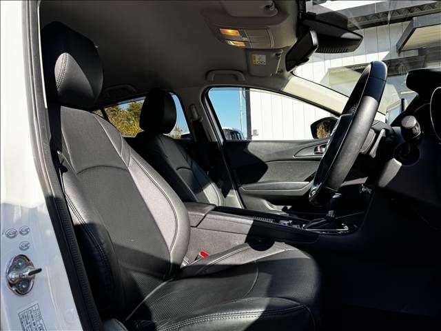 MAZDA AXELA SEDAN 2016 Image 31