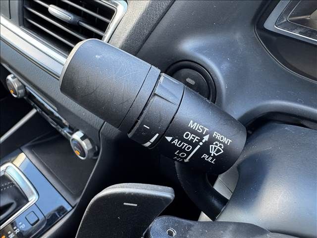 MAZDA AXELA SEDAN 2016 Image 31