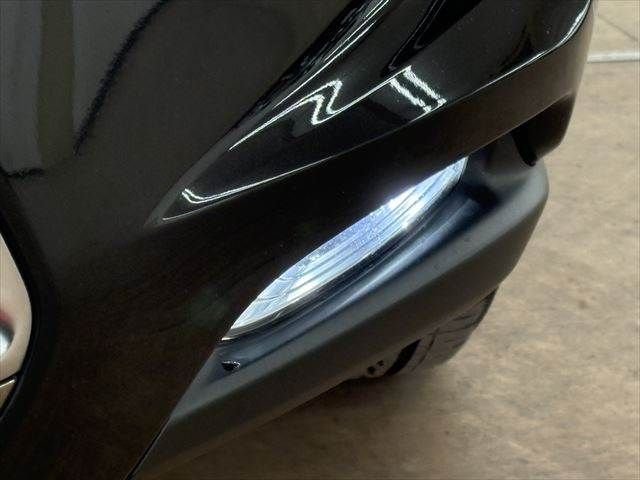 TOYOTA LEXUS NX300H 2017 Image 31