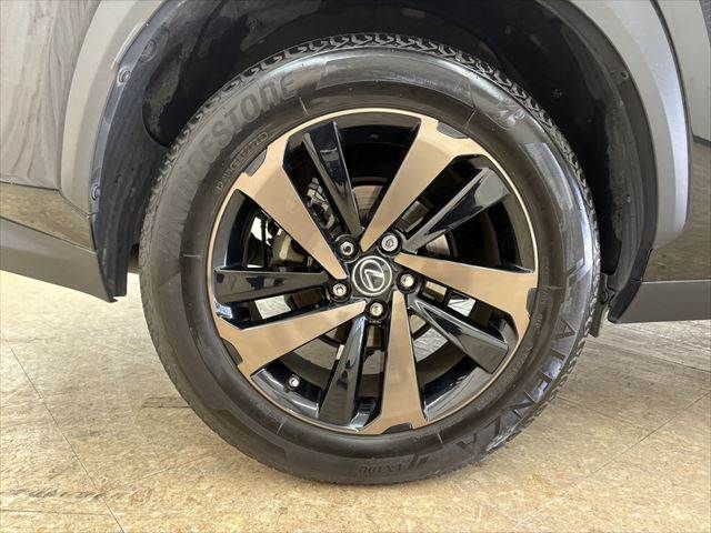 TOYOTA LEXUS NX300H 2017 Image 31