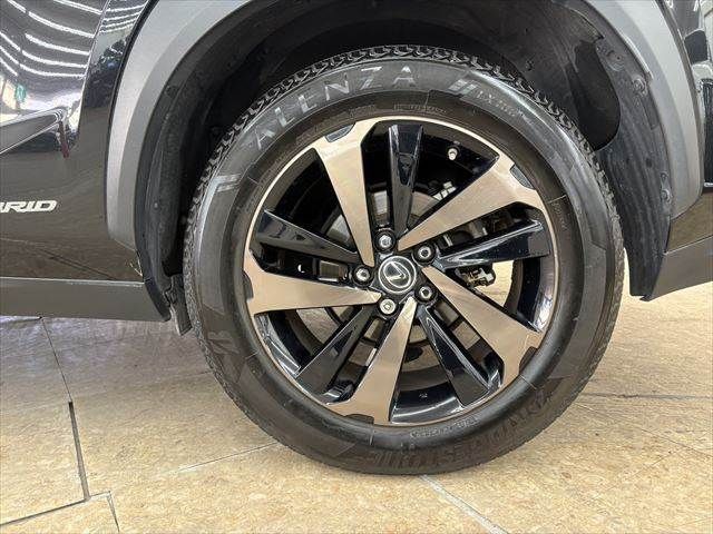 TOYOTA LEXUS NX300H 2017 Image 31