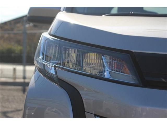 TOYOTA NOAH HYBRID 2022 Image 31