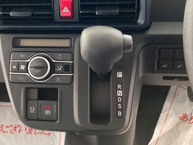 DAIHATSU TANTO 2025 Image 31