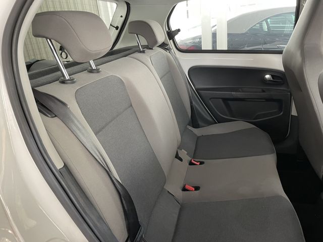 VOLKSWAGEN UP! 2016 Image 31