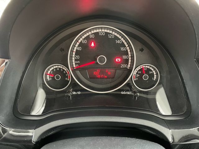 VOLKSWAGEN UP! 2016 Image 31