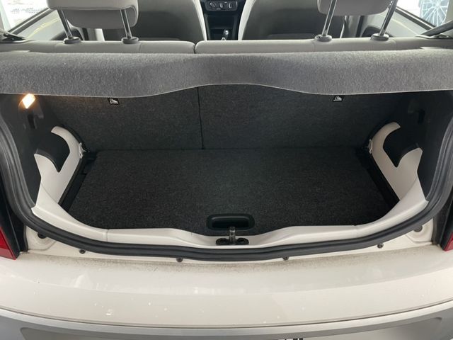 VOLKSWAGEN UP! 2016 Image 31