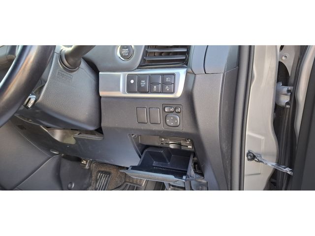 TOYOTA ESTIMA 2016 Image 31