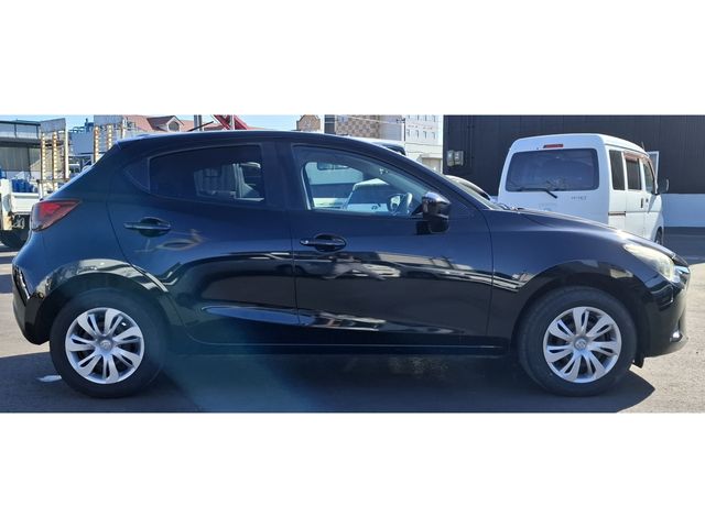 MAZDA DEMIO 4WD 2015 Image 31