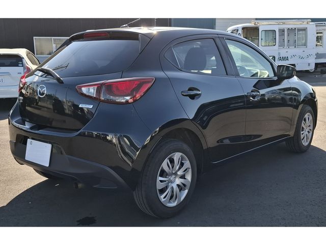 MAZDA DEMIO 4WD 2015 Image 31