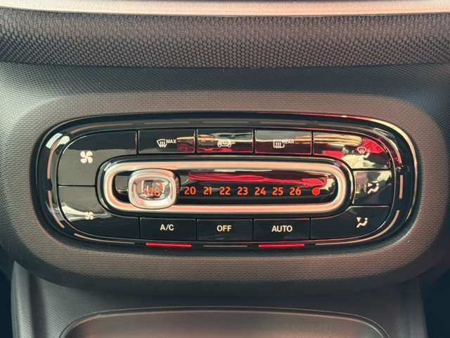 MCC SMART FORFOUR 2017 Image 31