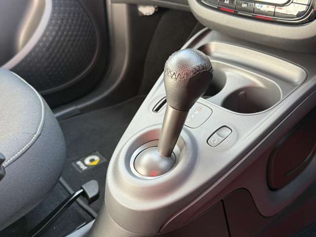 MCC SMART FORFOUR 2017 Image 31