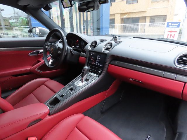 PORSCHE 718BOXSTER 2021 Image 31