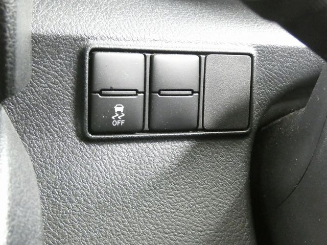 TOYOTA SIENTA 4WD 2018 Image 31