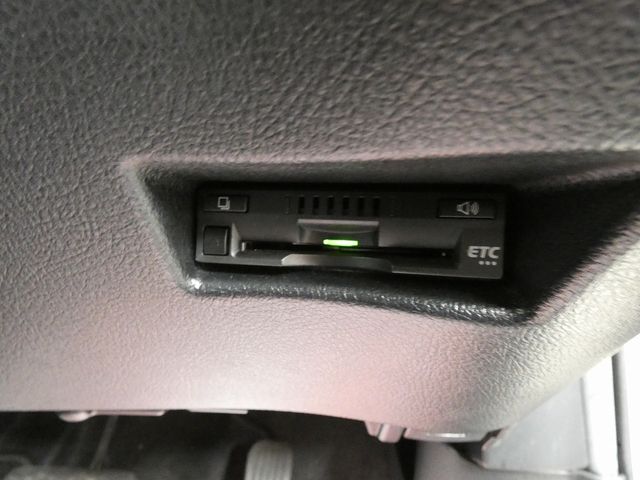 TOYOTA SIENTA 4WD 2018 Image 31