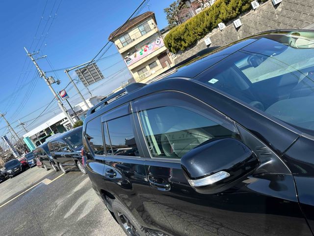 TOYOTA LANDCRUISER PRADO 2021 Image 31