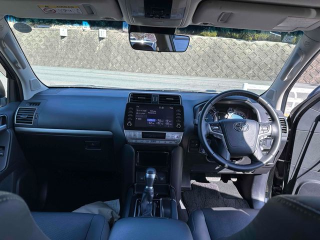 TOYOTA LANDCRUISER PRADO 2021 Image 31